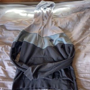 Women Small Nike Sweatshirt